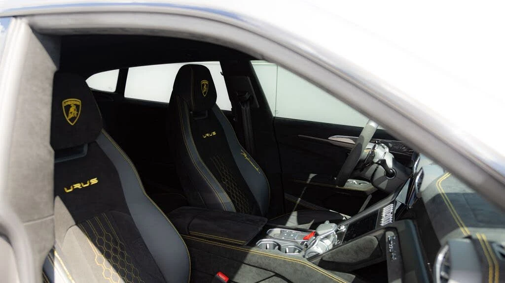 2023 Lamborghini Urus Performante - Image 11 of 31