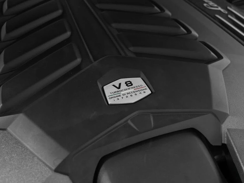 2023 Lamborghini Urus Performante - Image 18 of 31