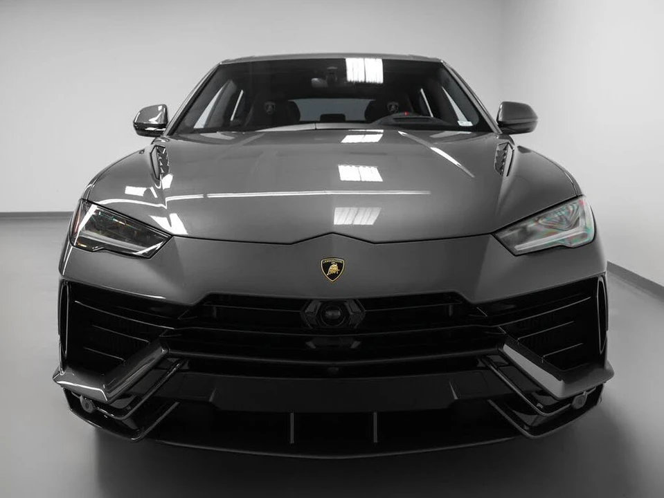 2023 Lamborghini Urus Performante - Image 16 of 31