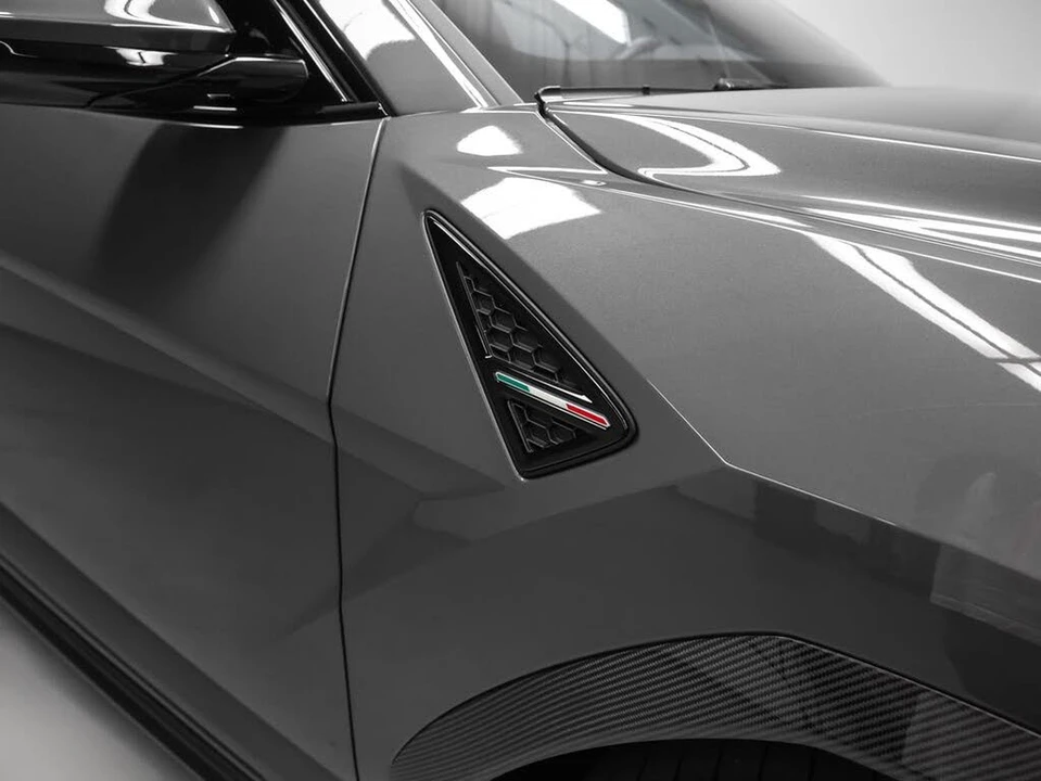 2023 Lamborghini Urus Performante - Image 10 of 31