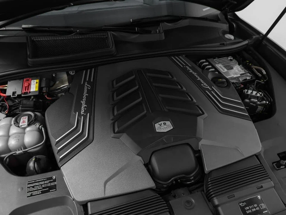 2023 Lamborghini Urus Performante - Image 17 of 31