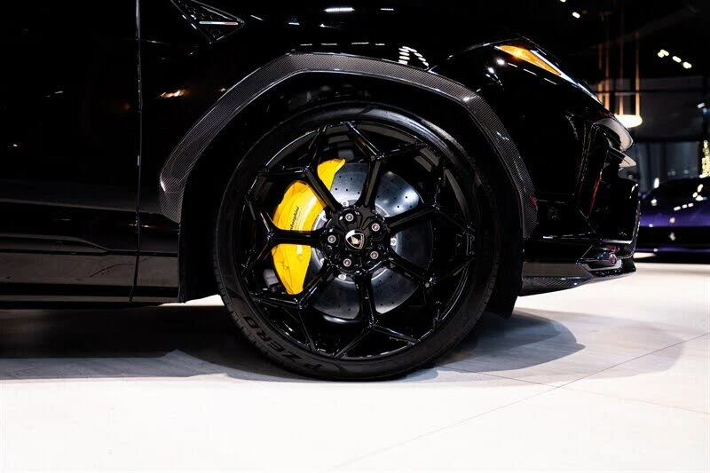 2023 Lamborghini Urus Performante - Image 23 of 31