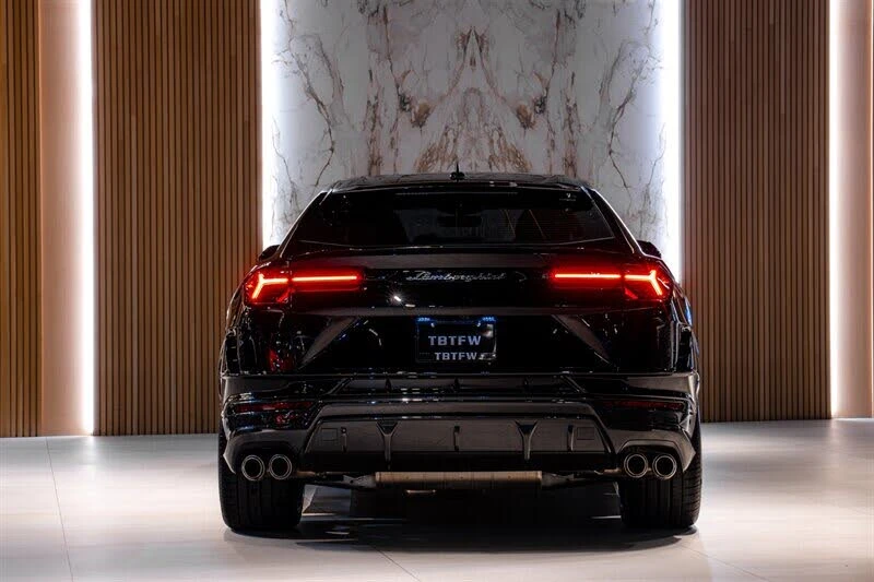 2023 Lamborghini Urus Performante - Image 5 of 31
