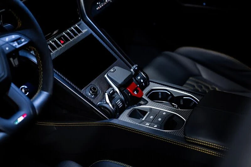 2023 Lamborghini Urus Performante - Image 12 of 31
