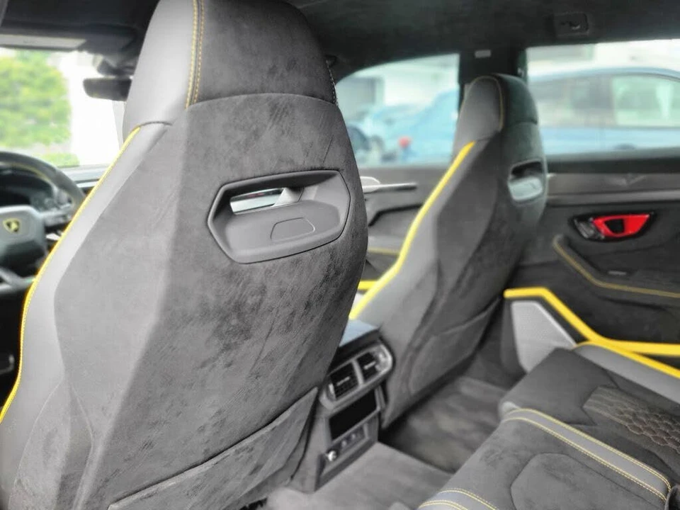 2023 Lamborghini Urus Performante - Image 12 of 28