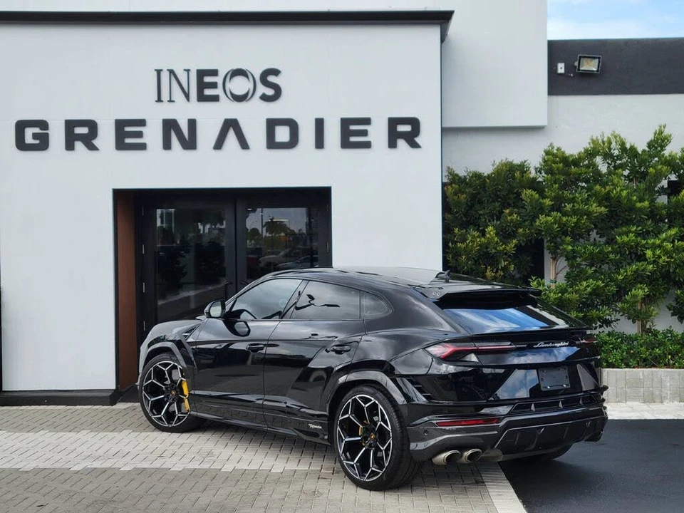 2023 Lamborghini Urus Performante - Image 4 of 28