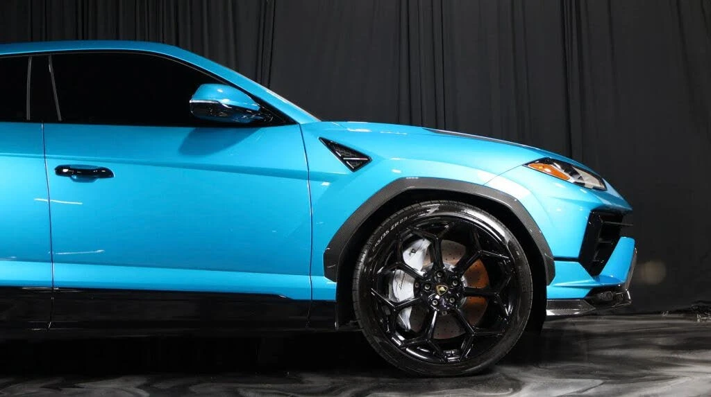 2023 Lamborghini Urus Performante - Image 4 of 26