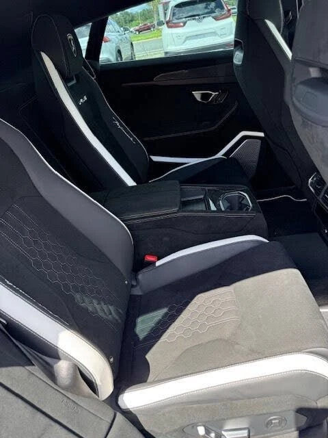 2023 Lamborghini Urus Performante - Image 7 of 13
