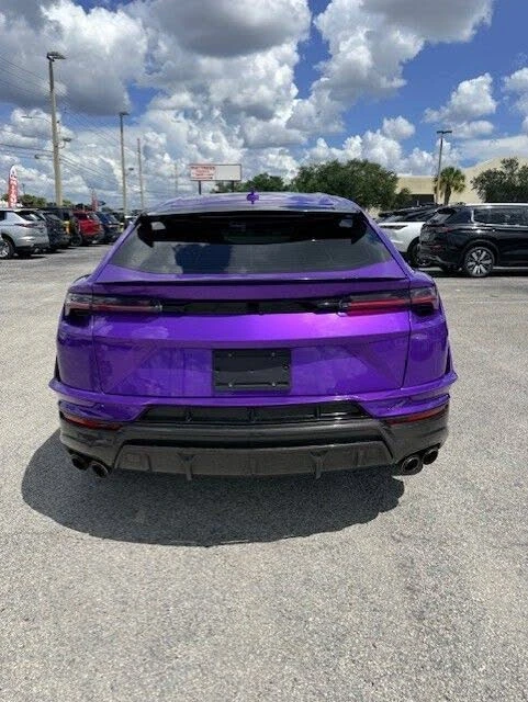2023 Lamborghini Urus Performante - Image 4 of 13