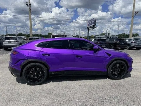 2023 Lamborghini Urus Performante AWD
