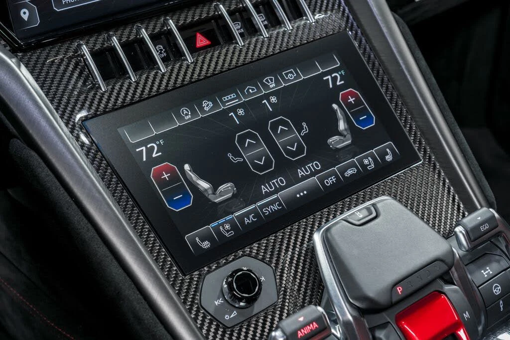 2023 Lamborghini Urus Performante - Image 29 of 31
