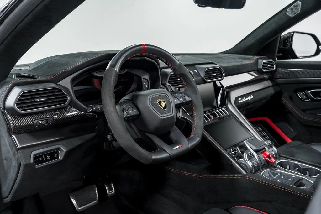 2023 Lamborghini Urus Performante - Image 13 of 31