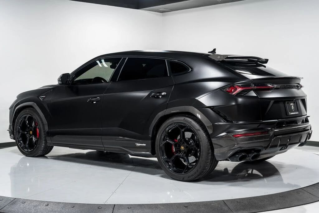 2023 Lamborghini Urus Performante - Image 5 of 31