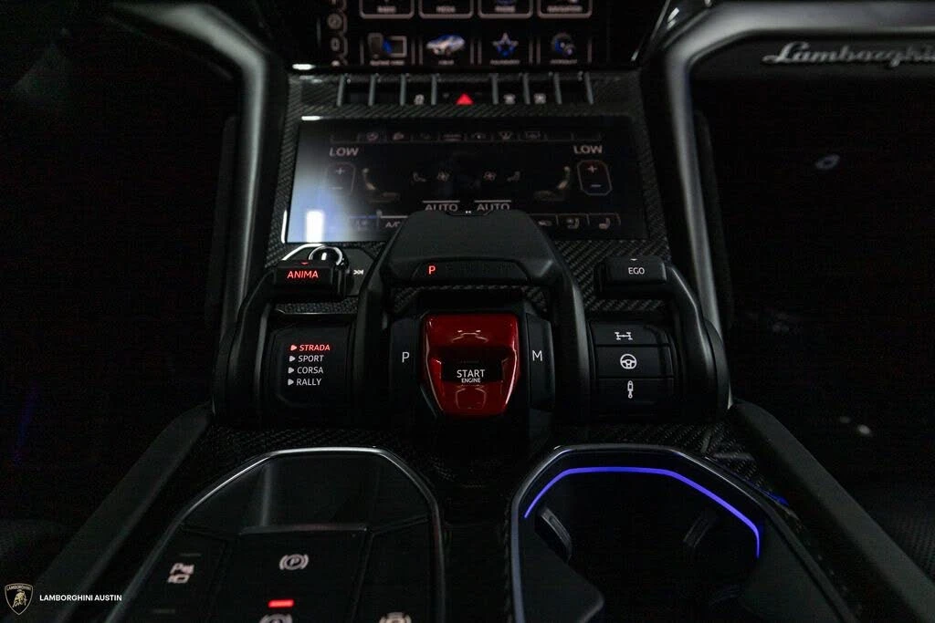 2023 Lamborghini Urus Performante - Image 30 of 31