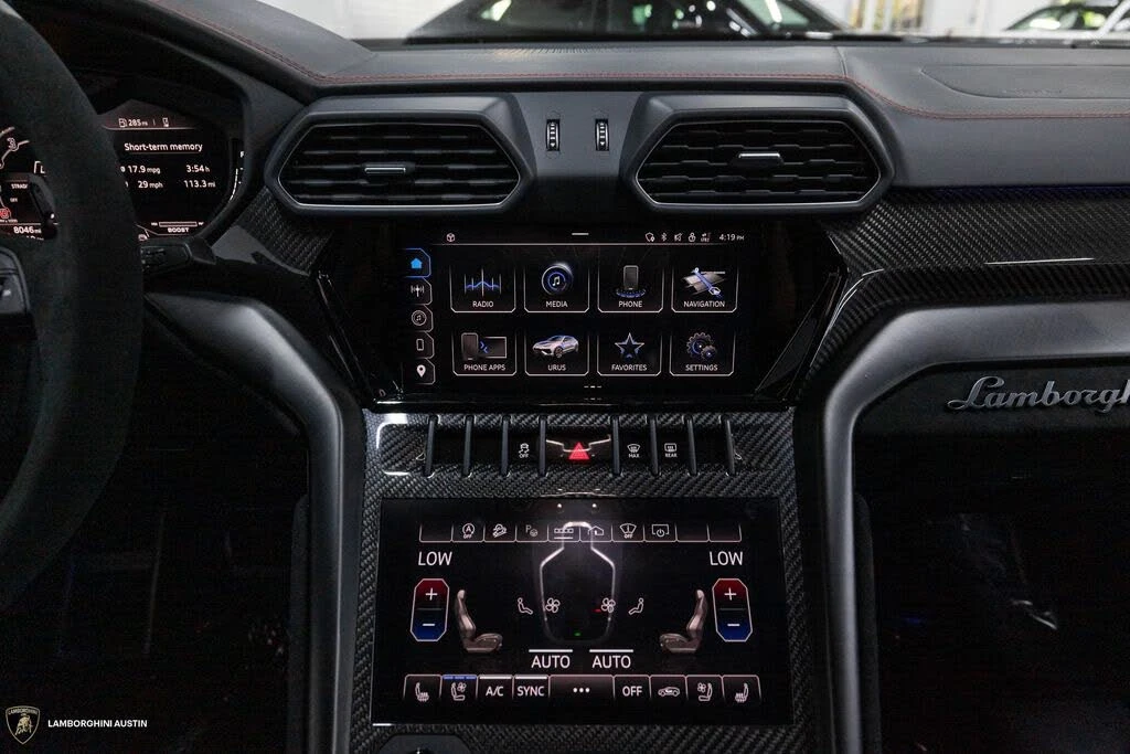 2023 Lamborghini Urus Performante - Image 29 of 31
