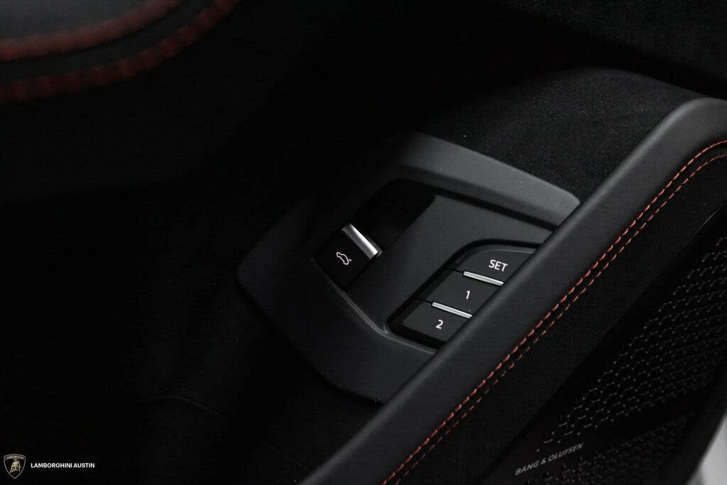 2023 Lamborghini Urus Performante - Image 21 of 31