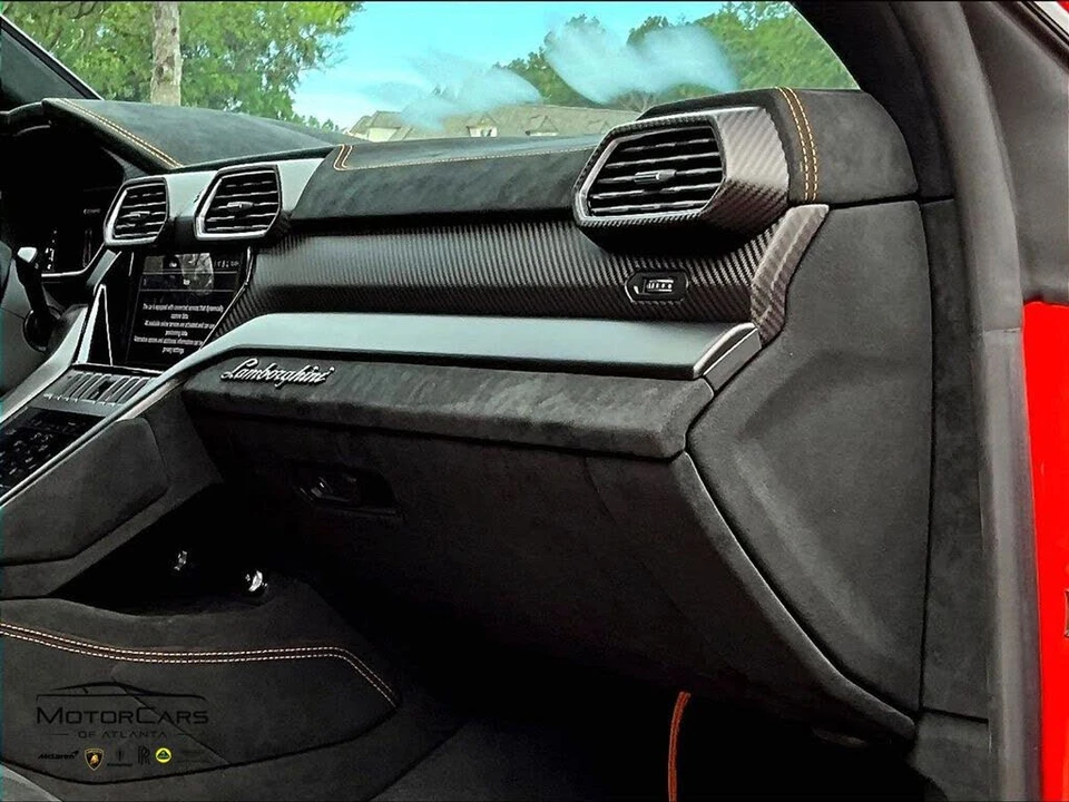 2023 Lamborghini Urus Performante - Image 14 of 29