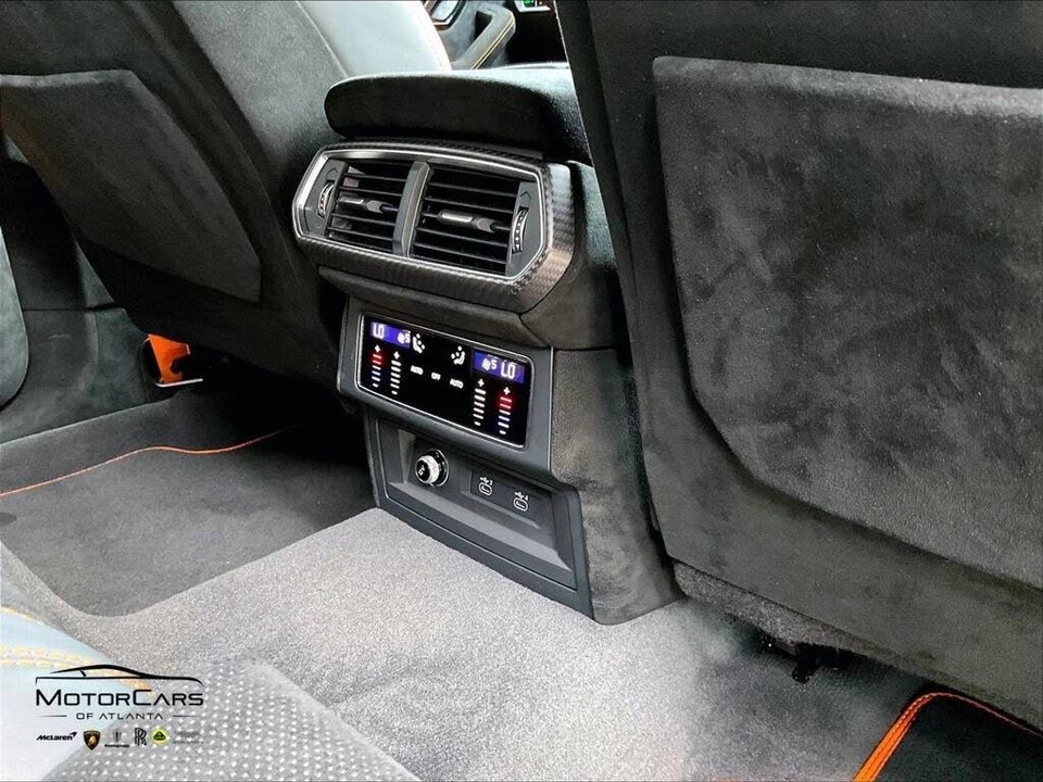 2023 Lamborghini Urus Performante - Image 27 of 29