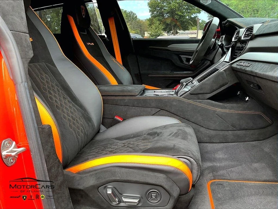 2023 Lamborghini Urus Performante - Image 8 of 29