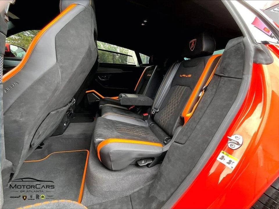 2023 Lamborghini Urus Performante - Image 21 of 29
