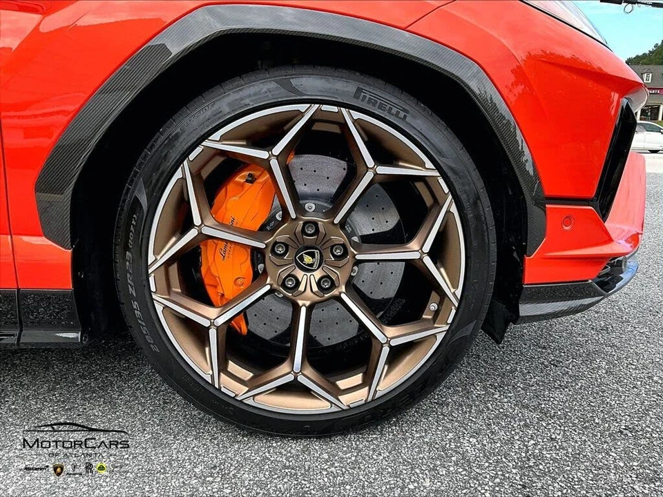 2023 Lamborghini Urus Performante - Image 29 of 29