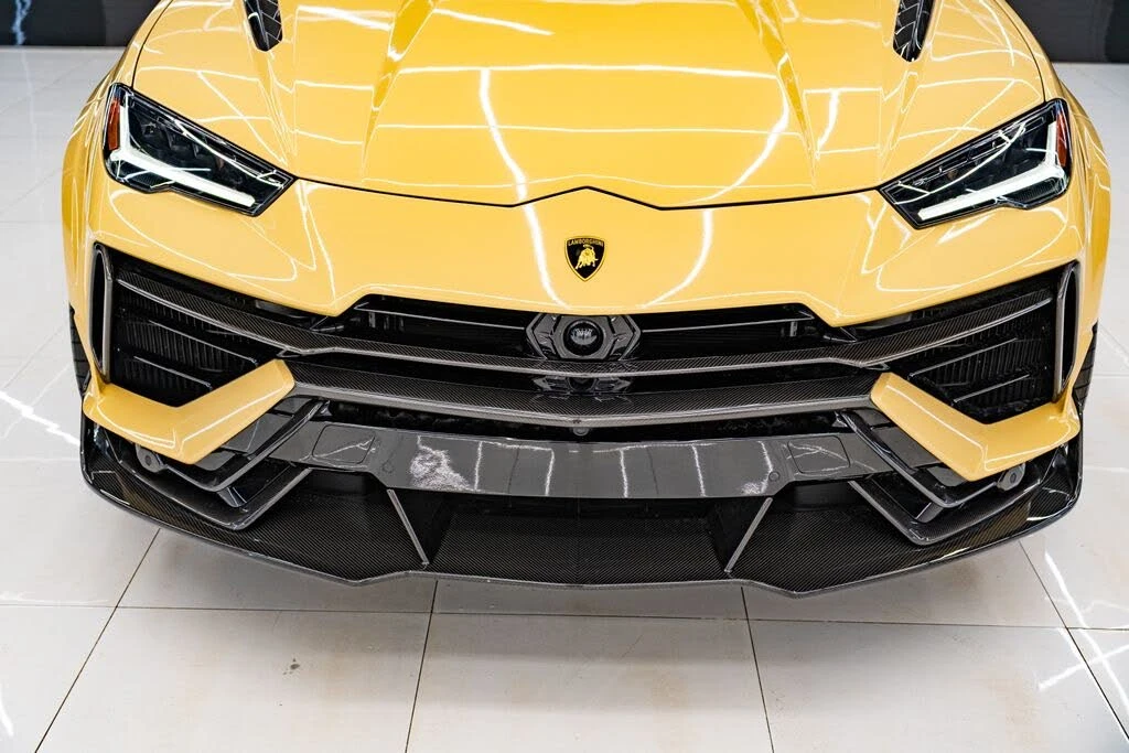 2023 Lamborghini Urus Performante - Image 7 of 31