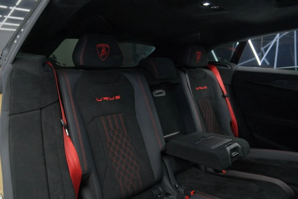 2023 Lamborghini Urus Performante - Image 19 of 31