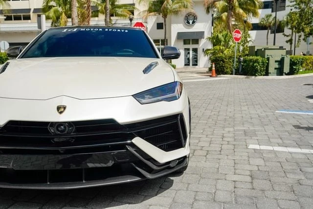 2023 Lamborghini Urus Performante - Image 8 of 31