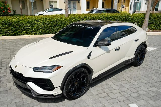 2023 Lamborghini Urus Performante - Image 10 of 31