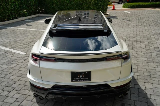 2023 Lamborghini Urus Performante - Image 23 of 31