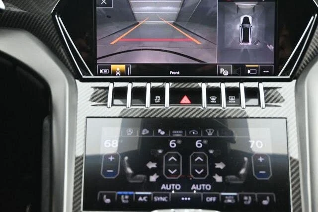 2023 Lamborghini Urus Performante - Image 11 of 31