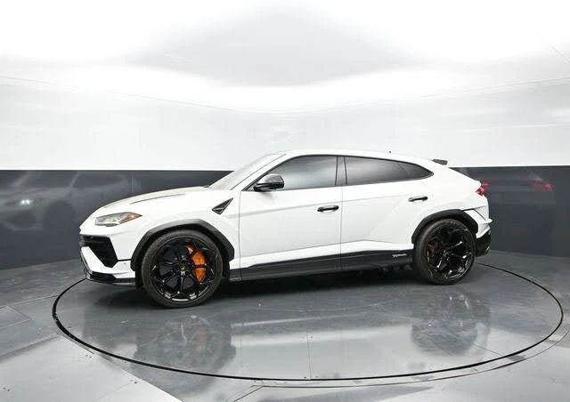 2023 Lamborghini Urus Performante - Image 4 of 31