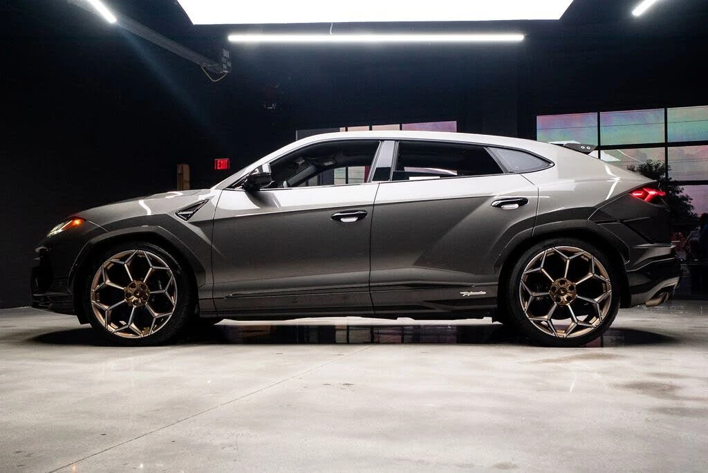 2023 Lamborghini Urus Performante - Image 31 of 31