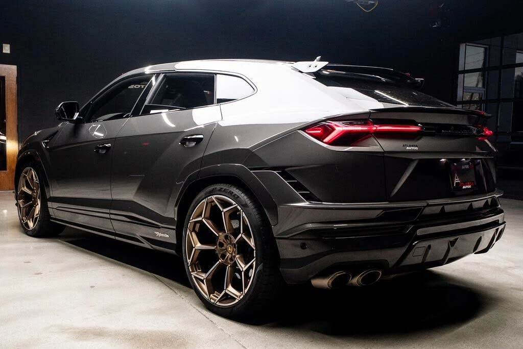 2023 Lamborghini Urus Performante - Image 30 of 31