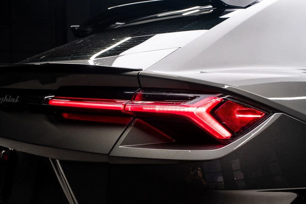 2023 Lamborghini Urus Performante - Image 23 of 31