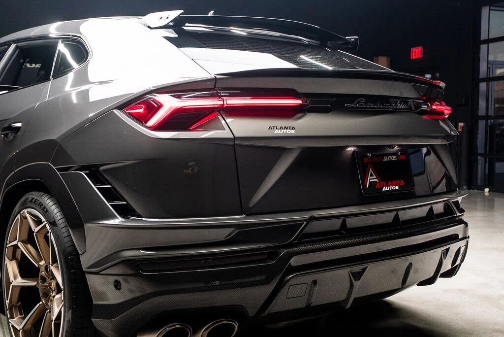 2023 Lamborghini Urus Performante - Image 27 of 31
