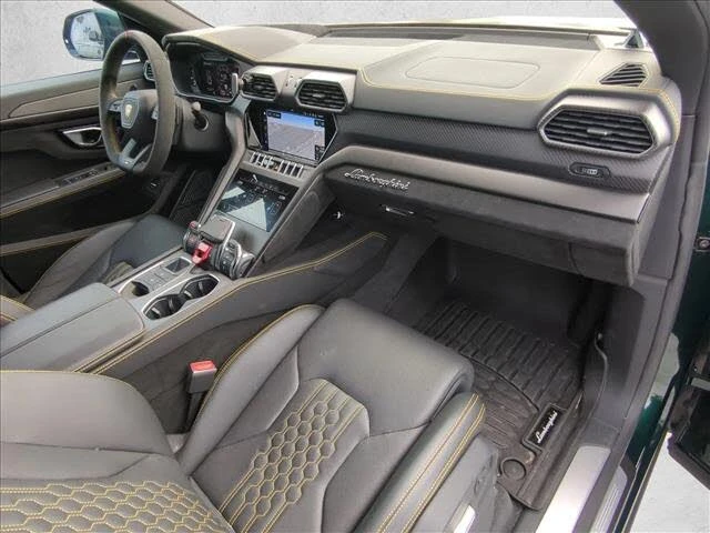 2023 Lamborghini Urus Performante - Image 18 of 20