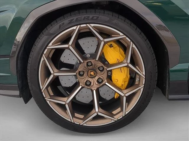 2023 Lamborghini Urus Performante - Image 19 of 20