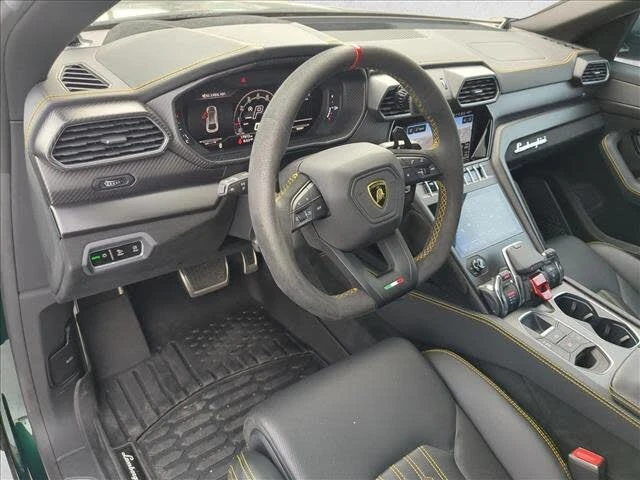 2023 Lamborghini Urus Performante - Image 9 of 20