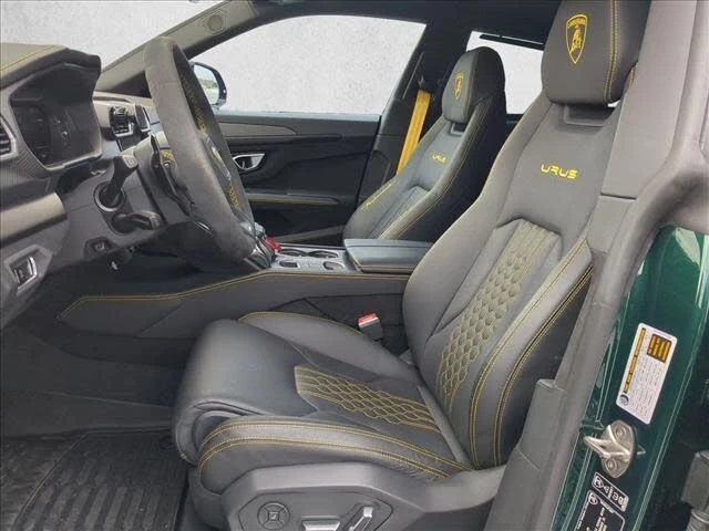 2023 Lamborghini Urus Performante - Image 13 of 20