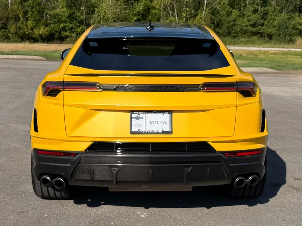 2023 Lamborghini Urus Performante - Image 6 of 31