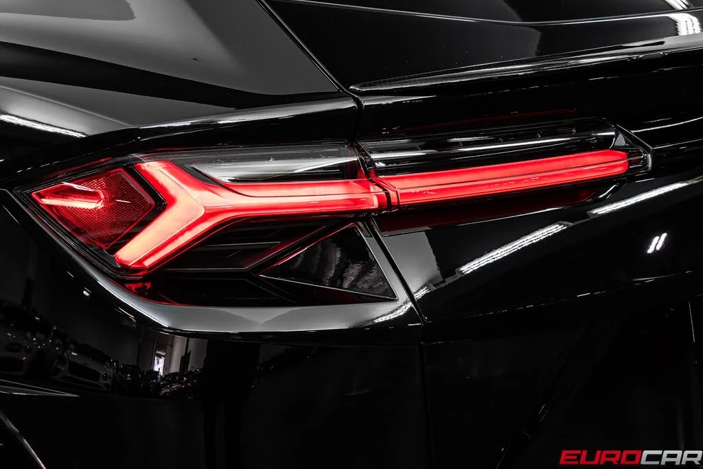 2023 Lamborghini Urus Performante - Image 25 of 31