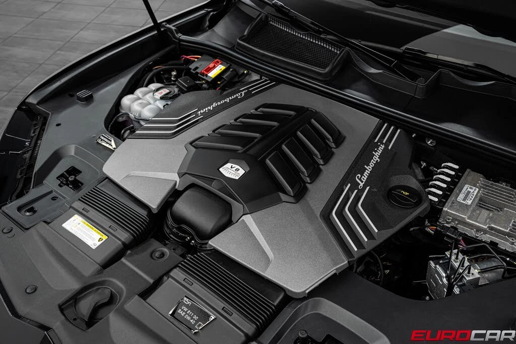 2023 Lamborghini Urus Performante - Image 10 of 31