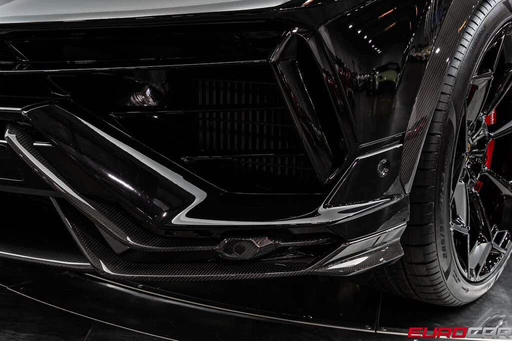 2023 Lamborghini Urus Performante - Image 16 of 31