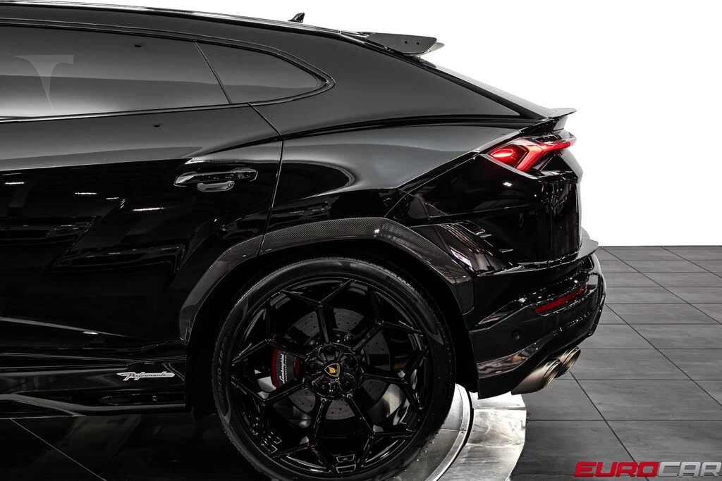 2023 Lamborghini Urus Performante - Image 20 of 31