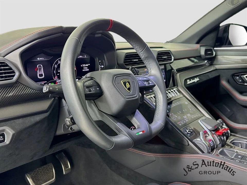 2023 Lamborghini Urus Performante - Image 9 of 31