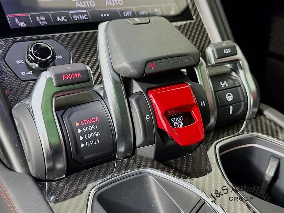 2023 Lamborghini Urus Performante - Image 22 of 31
