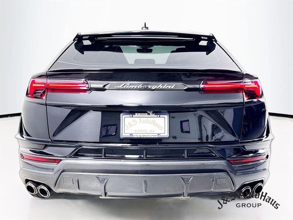 2023 Lamborghini Urus Performante - Image 6 of 31