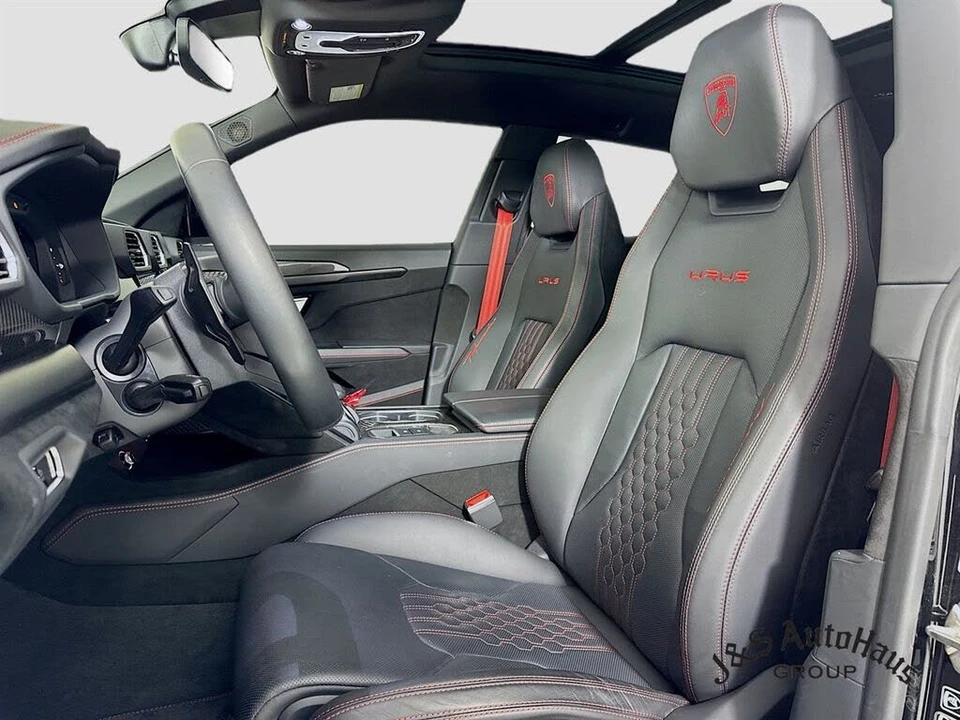 2023 Lamborghini Urus Performante - Image 11 of 31