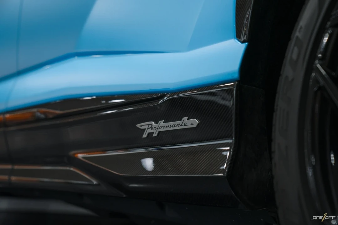 2023 Lamborghini Urus Performante - Image 10 of 12